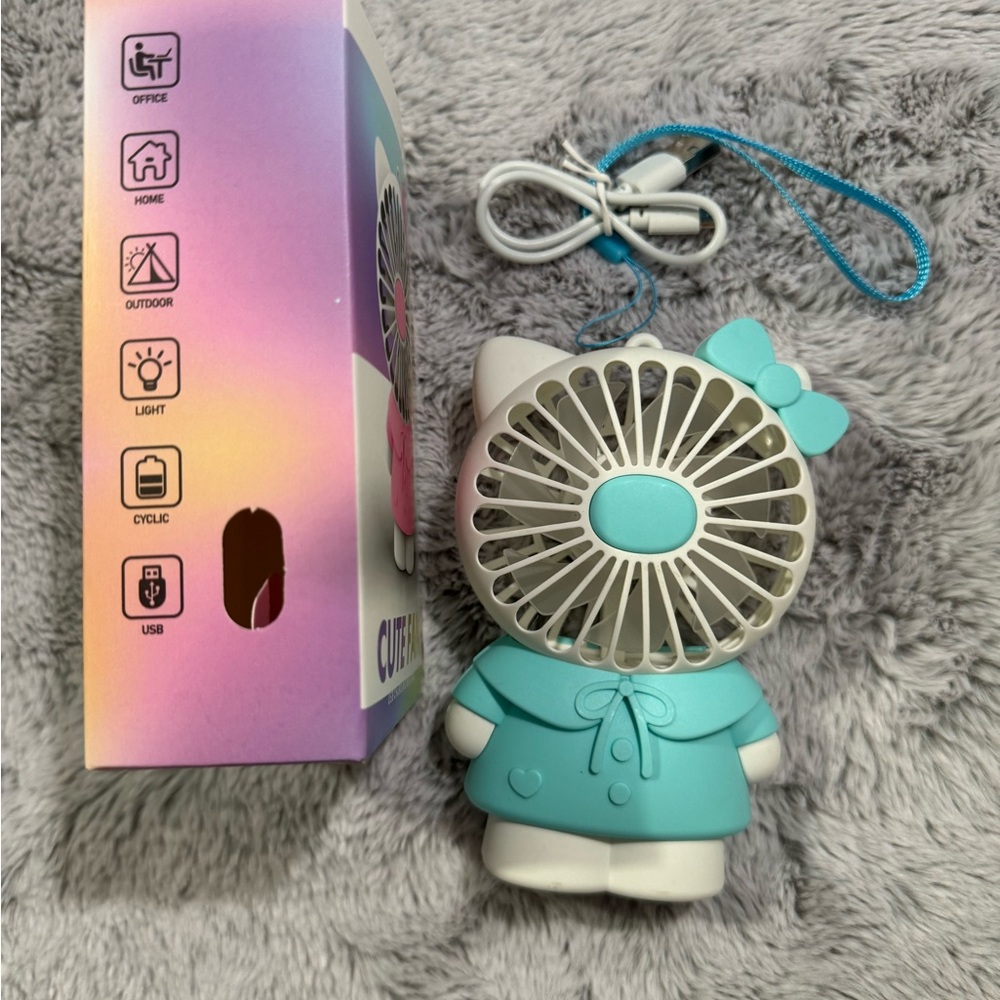 Blue hello kitty fan + light up